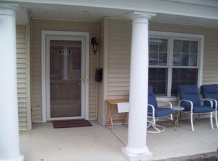 201 Valley Pointe Dr, Schenectady, NY 12309