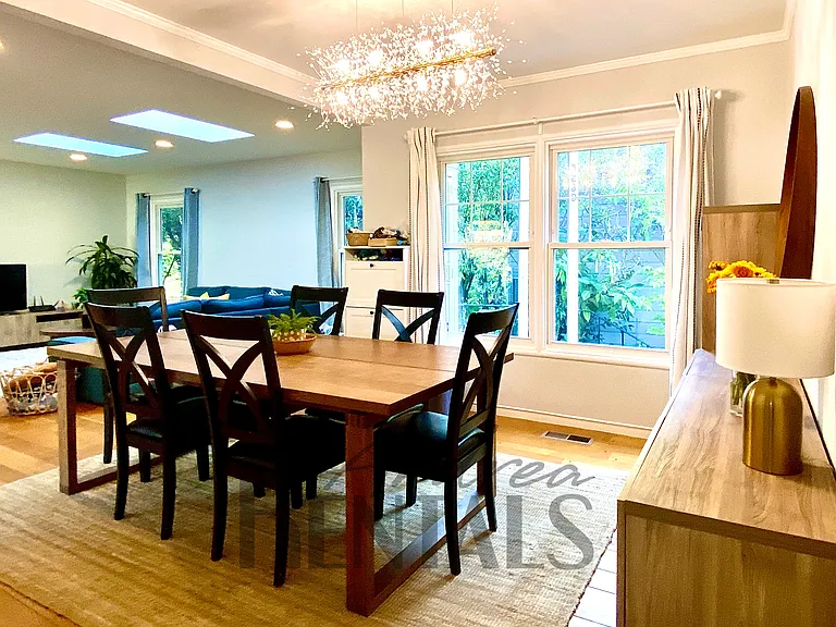 3239 Sylvan Ave — Photo 4