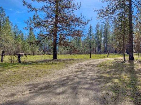 13418 E Bridges Rd, Elk, WA 99009