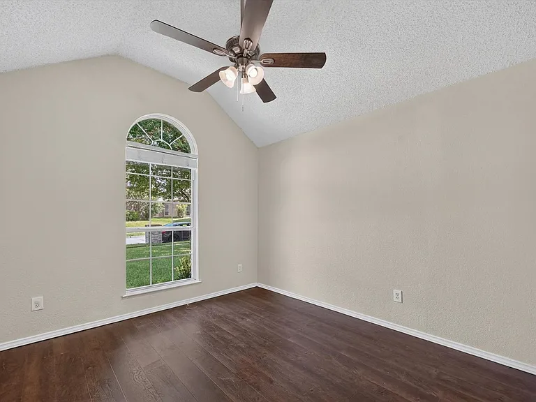 3960 Bexhill Dr — Photo 12