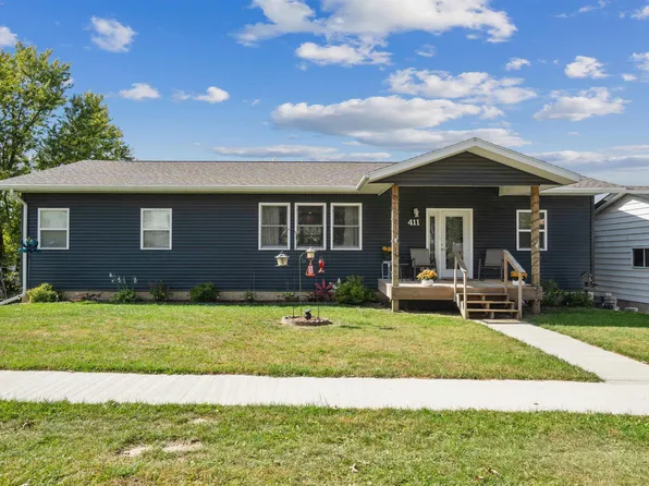 411 N Page St, Monona, IA 52159
