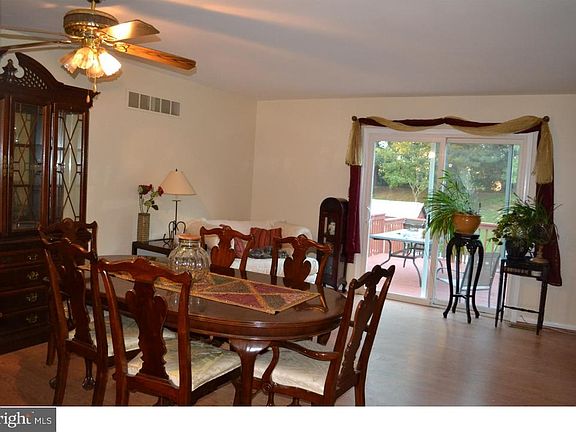 5th image of 848 Sabina Cir