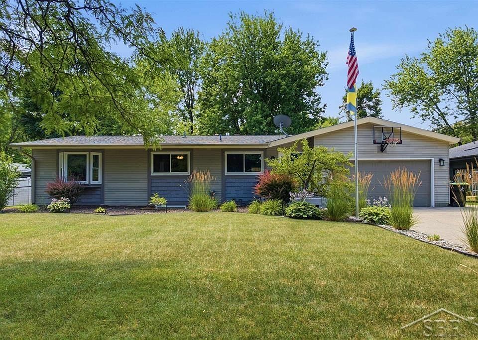 1st image of 2208 Brookfield Dr