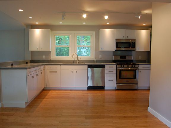 2nd image of 24 Manville St