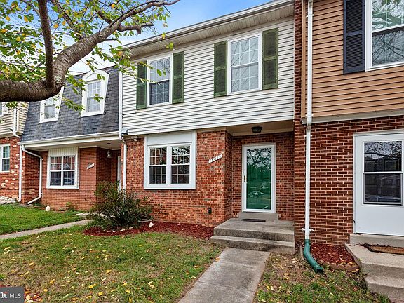 3rd image of 15013 Cherrydale Dr
