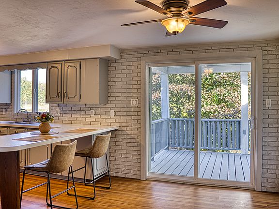 Kitchen and patio doors to deck