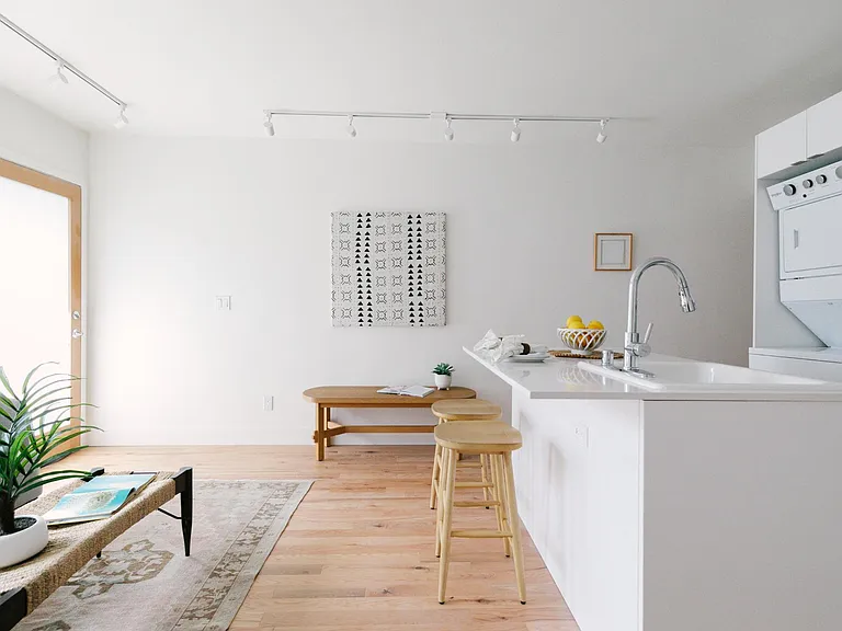 221 N Catalina St #9 — Photo 27