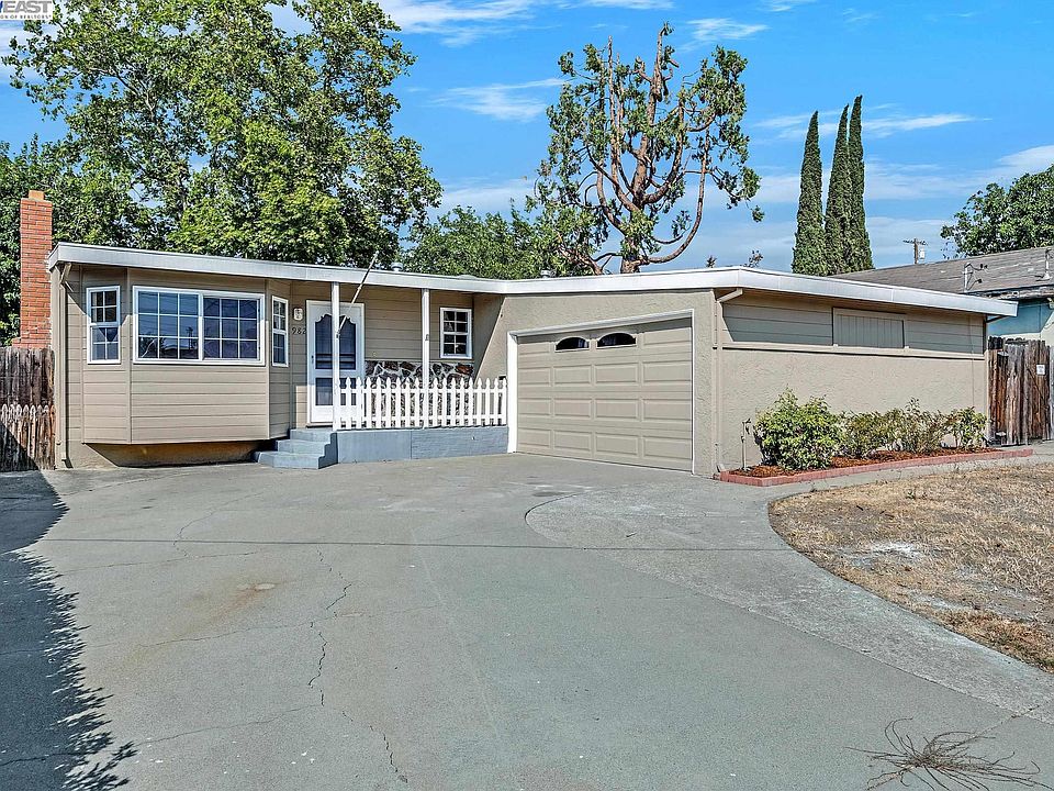 1st image of 982 Ventura Ave