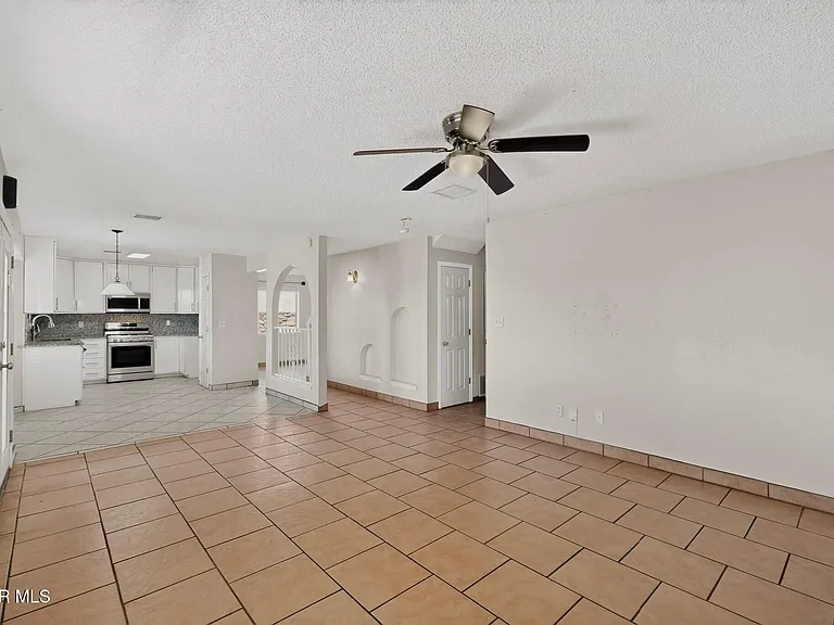 14224 Desert Ash Dr — Photo 18