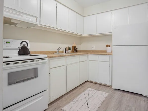 29 Suffolk St #29S-12, Riverview, NB E1B 3H2