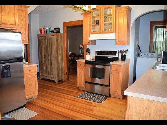 4th image of 435 NW 20th St