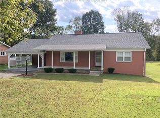 13 Peyton Ave, Saint Albans, WV 25177