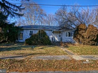 42 Franklin St, Highspire, PA 17034