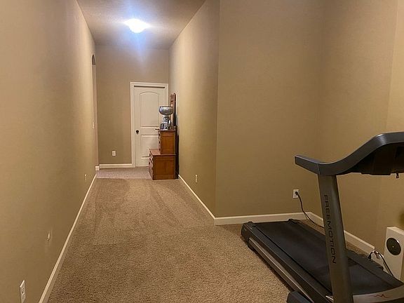 4th image of 5535 Fernbrook Ln N