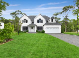 15 Rady Ln, East Quogue, NY 11942