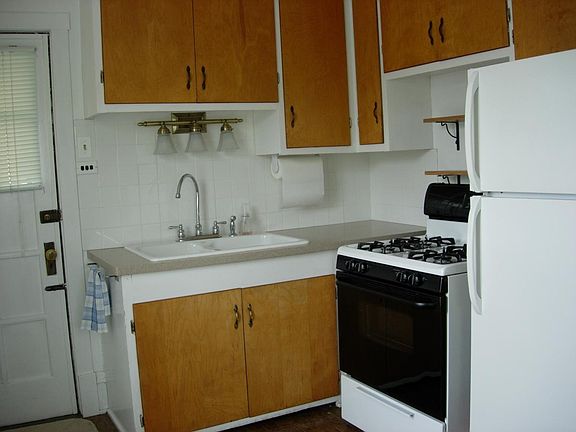 2nd image of 120 Clinton Ave Floor 2