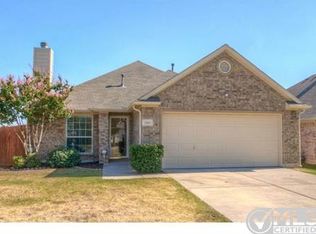 1068 Liberty Cir, Hurst, TX 76053