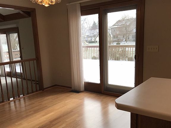 3rd image of 7402 Oxford Ct