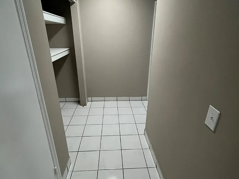 Unit Photo