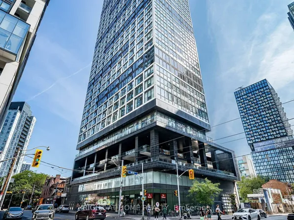 181 Dundas St E #3708, Toronto, ON M5A 0N5