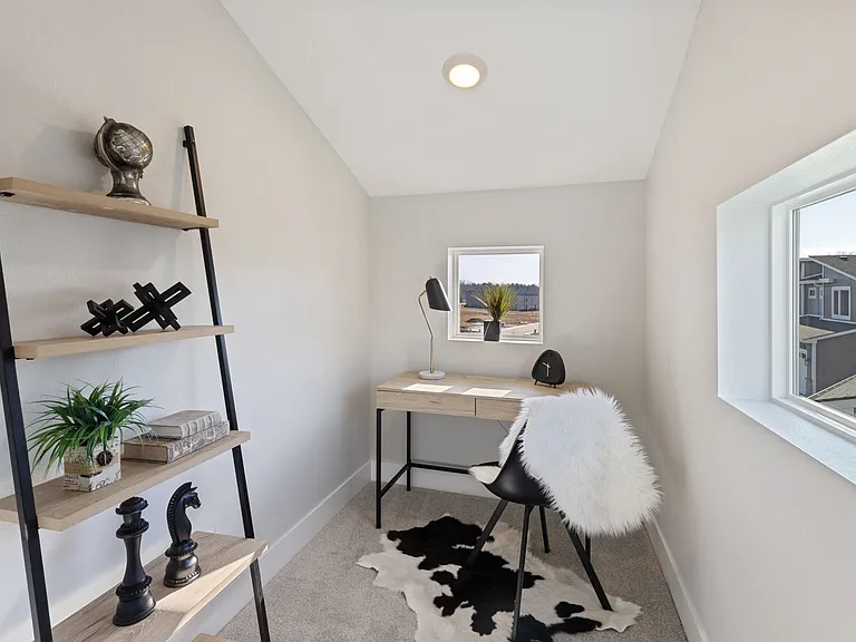 924 Lincoln Way — Photo 15
