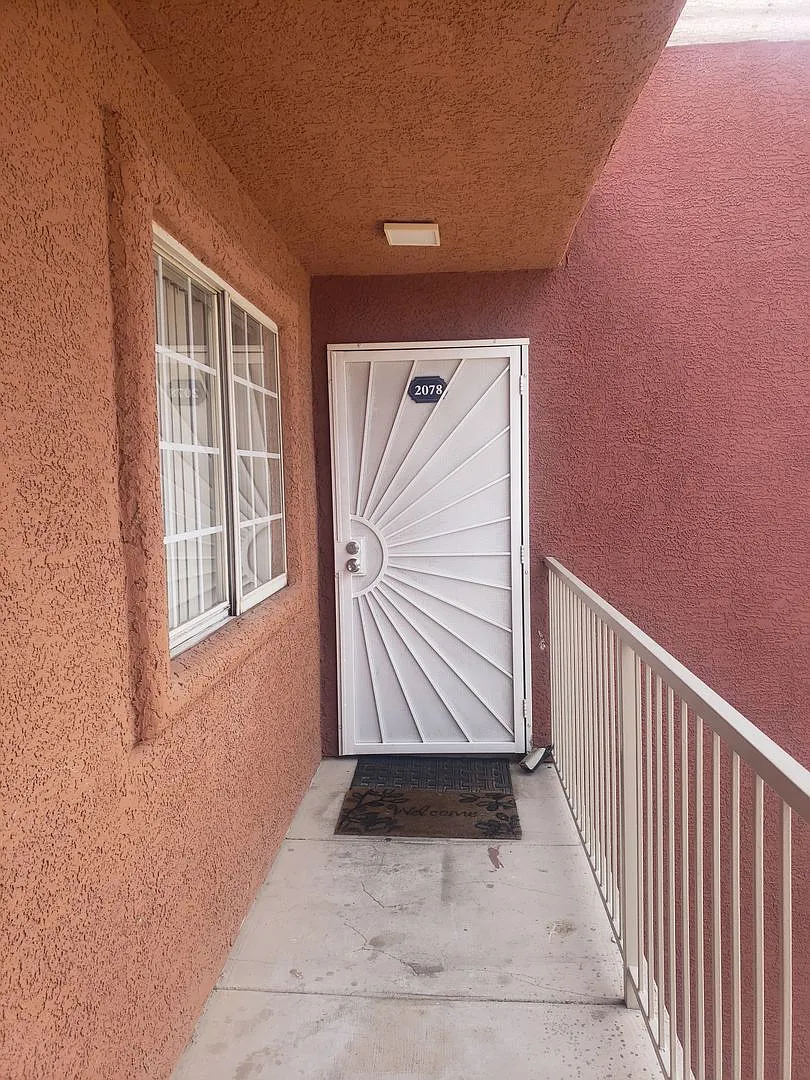 4730 E Craig Rd — Photo 1