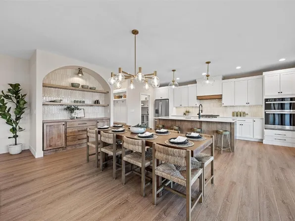 6324 Rapids Ridge Rd NE, Cedar Rapids, IA 52411