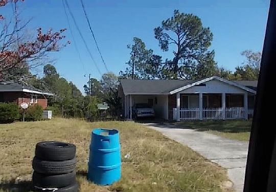 2nd image of 2414 Sumac Dr