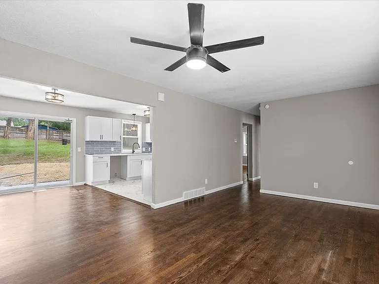 8007 Tennessee Ave — Photo 5
