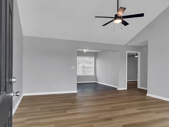 5th image of 1318 Bairdscorner Dr