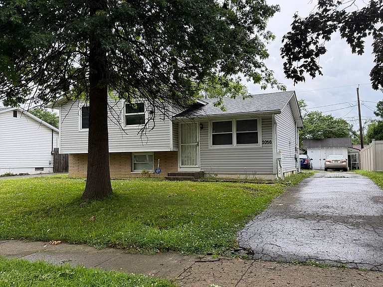 2056 Brookfield Rd — Photo 2