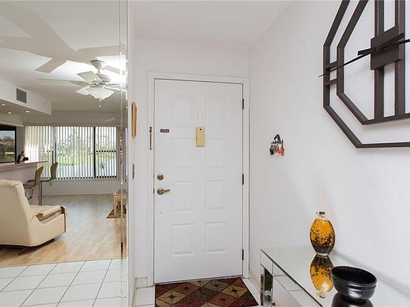 2nd image of 5810 Trailwinds Dr APT 922