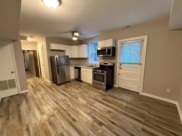 17 E Centre St, Baltimore, MD