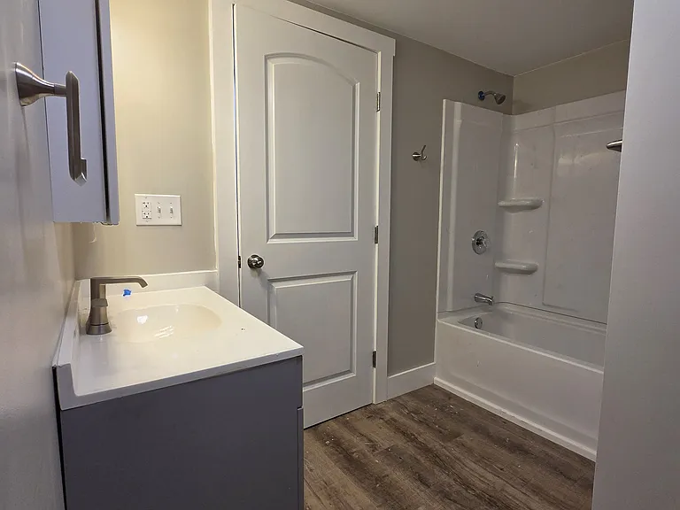 613 Sherman St — Photo 13