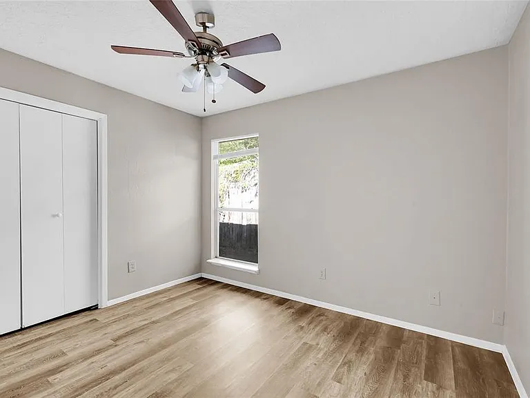 22115 Diane Dr — Photo 15