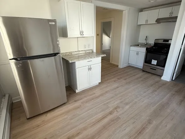 10 Central Sq, Brockton, MA