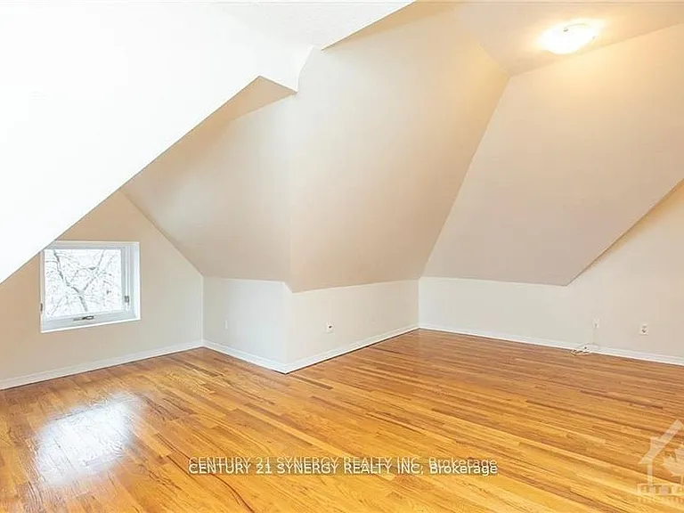 450 Maclaren St #10 — Photo 18