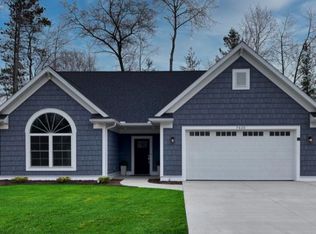 7420 Aspen Creek Dr, Midland, MI