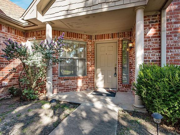 3rd image of 721 Madison Pl