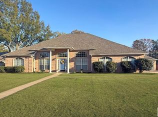 6904 Cherrybark Cir, Texarkana, AR 71854