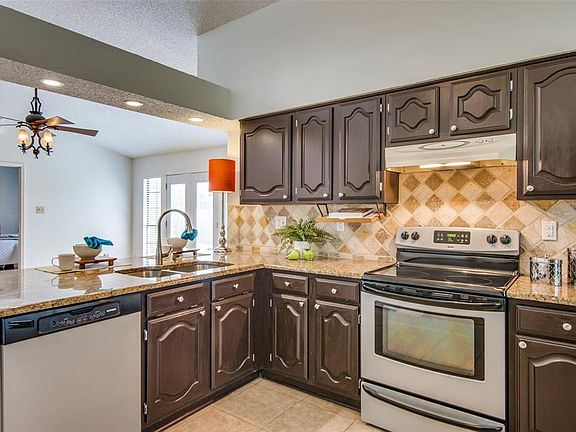 5th image of 4205 Harvest Point Dr