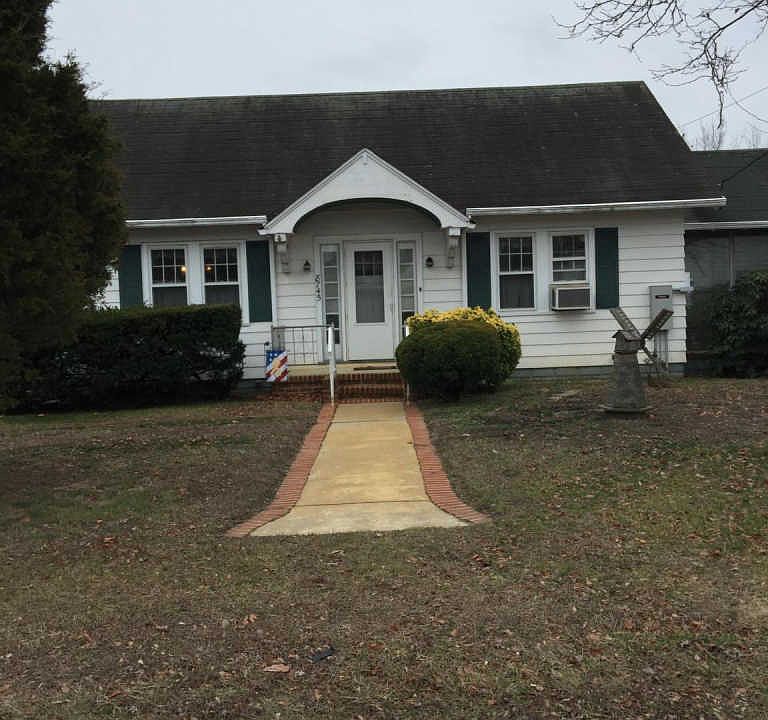 1st image of 8745 Highland St