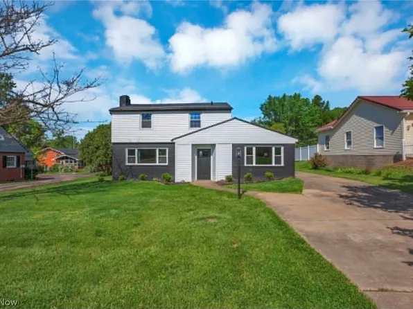 1425 Marion Ave, Zanesville, OH 43701