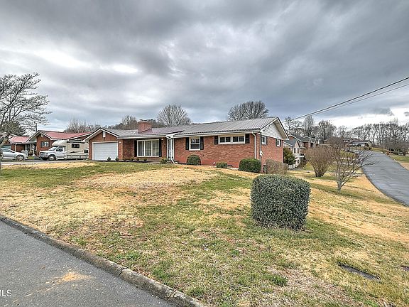 2nd image of 205 Norwood Dr