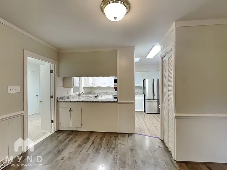 1210 S 1st St — Photo 3