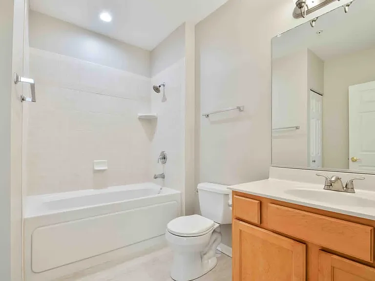 14 S Prospect St #211 — Photo 18
