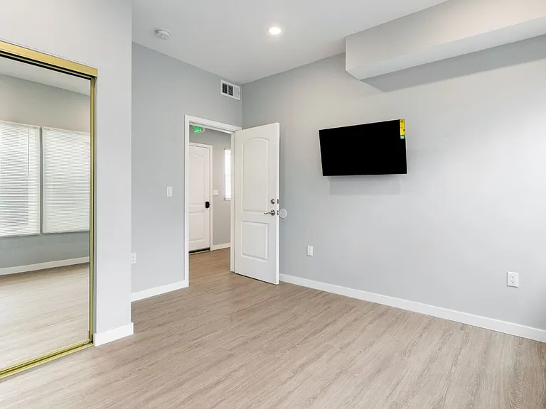 1166 W 29th St., LLC — Photo 19