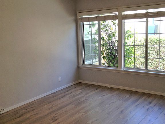 2nd image of 5169 Pickford St