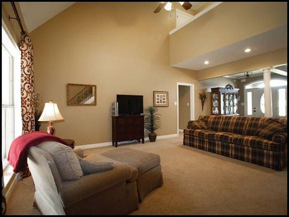 Vaulted Ceiling in Great