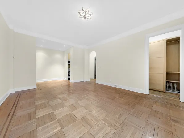 590 West End Avenue image 1 of 4